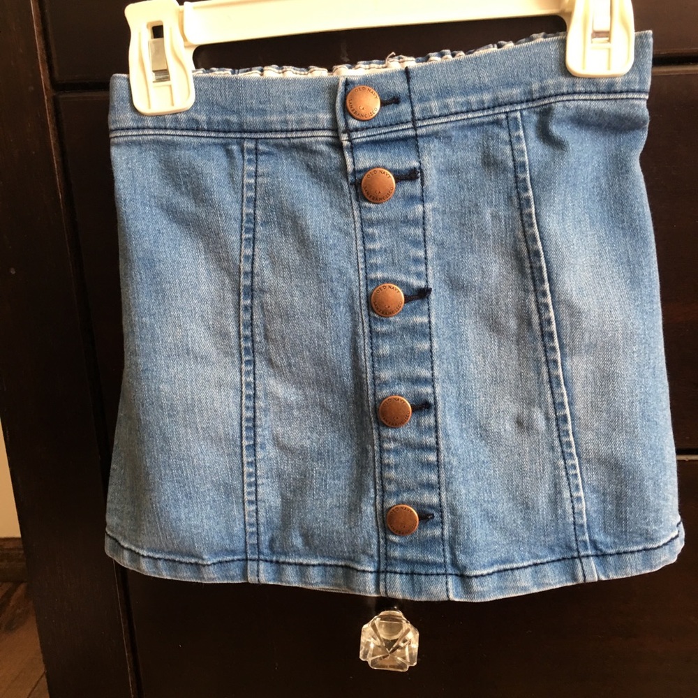 Girl’s Old Navy Jean Skirt Size 6